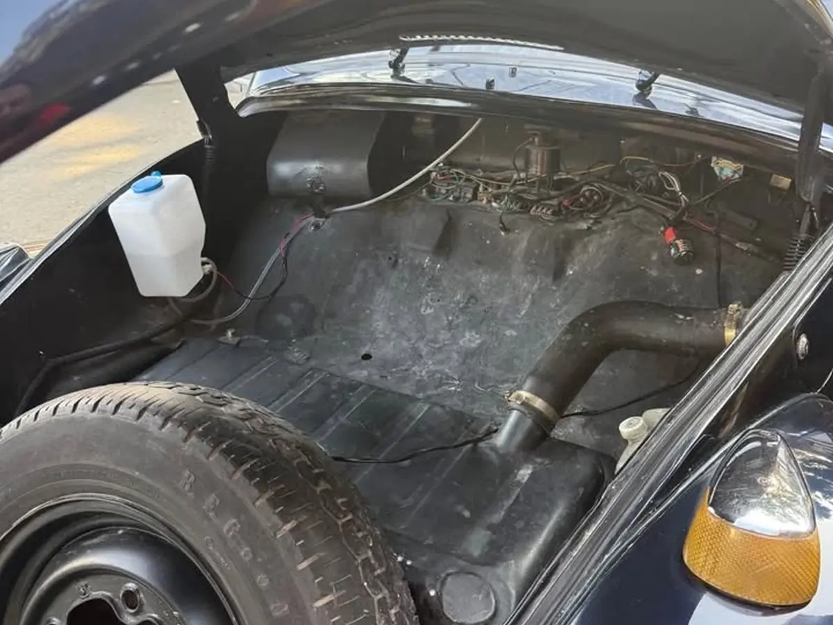 Volkswagen Escarabajo (1900) Rear View